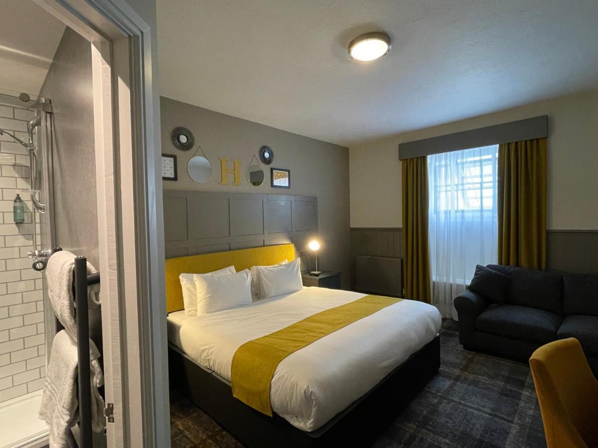 The County Hotel Haverfordwest Zewnętrze zdjęcie