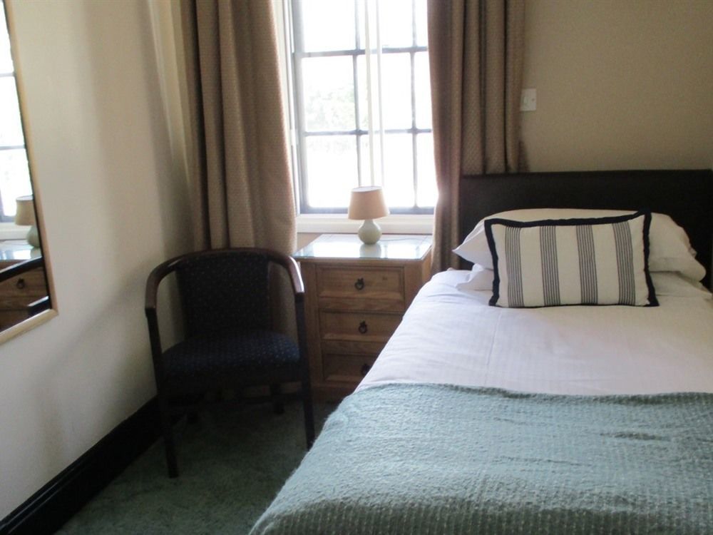 The County Hotel Haverfordwest Zewnętrze zdjęcie